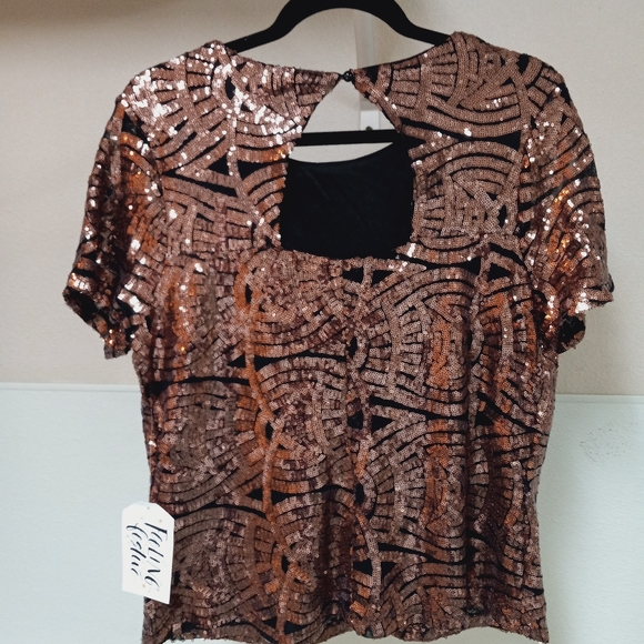 L S.C. SOCIETY COPPER SEQUINED BQCK KEYHOLE BUTTON TOP NEW - Picture 5 of 7